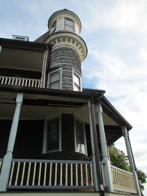 Strauss Mansion Museum