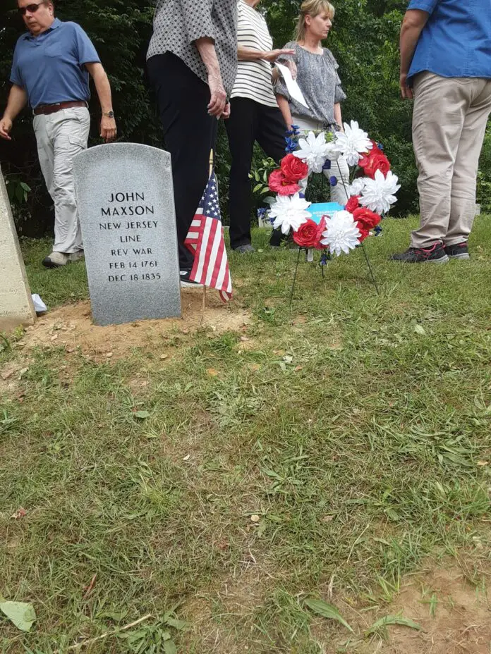 Private John Maxson and Private Joshua Robbins