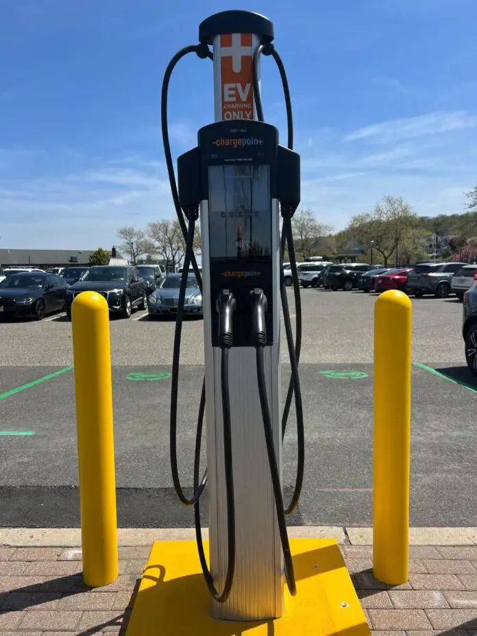 EV charging in Atlantic Highlands